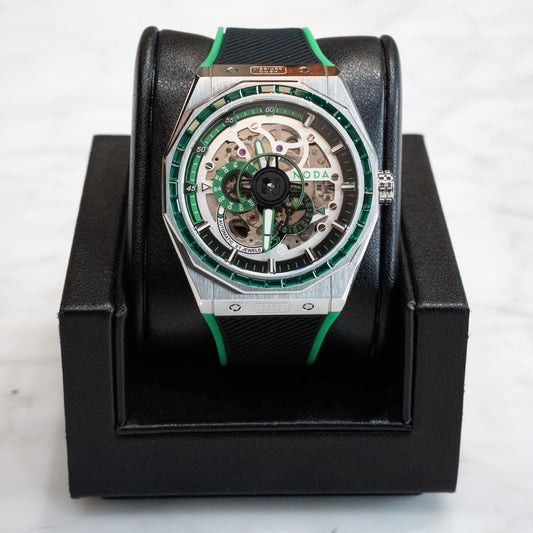 Noda Aero Series green stone bezel